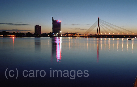 00A173610CAROE.JPG