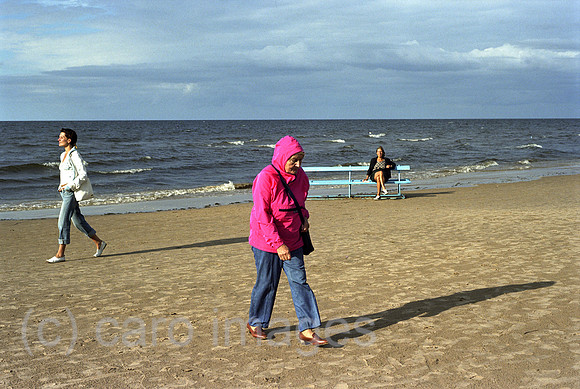 00A174415CAROE.JPG