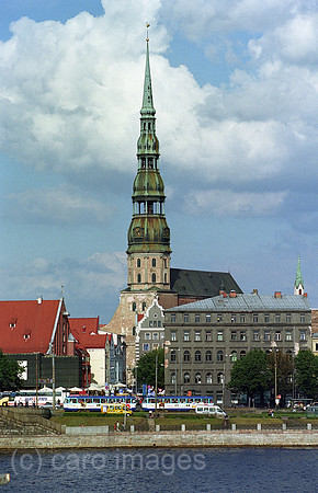 00A173117CAROE.JPG