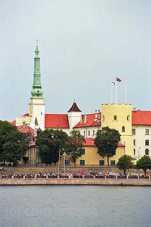00A174031CAROE.JPG