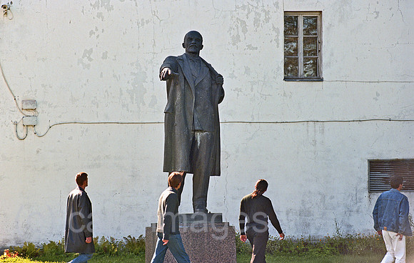 00A175336CAROE.JPG