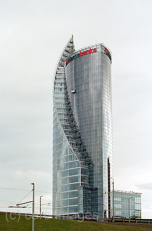 00A174112CAROE.JPG
