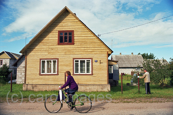 00A175005CAROE.JPG