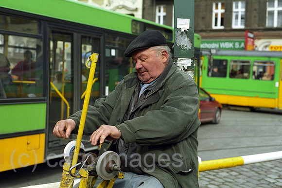 00A180414CAROE.JPG
