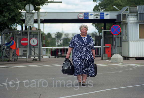 00A175207CAROE.JPG