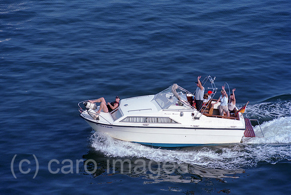 00A179330CAROE.JPG