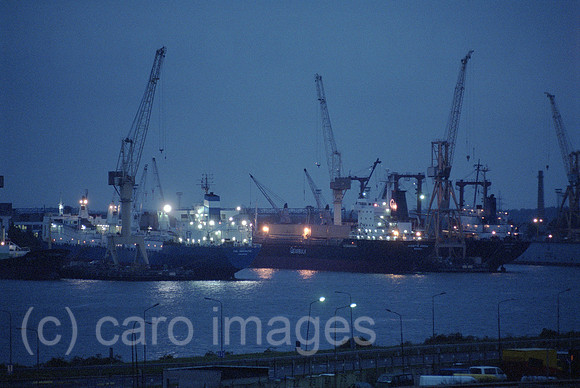 00A179007CAROE.JPG