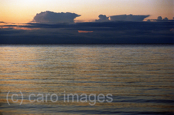 00A174925CAROE.JPG