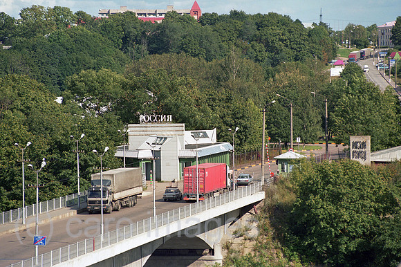 00A175220CAROE.JPG