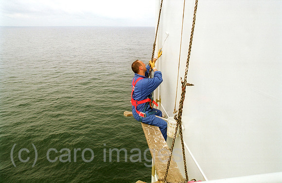 00A131814CAROE.JPG