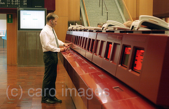 00A113310ACARO.JPG