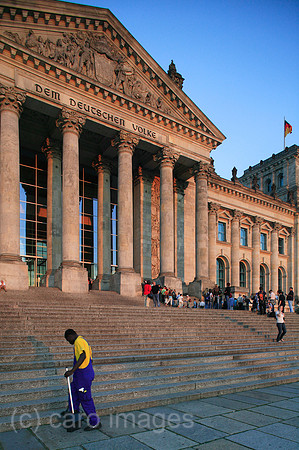 00P060915D017CAROE.JPG