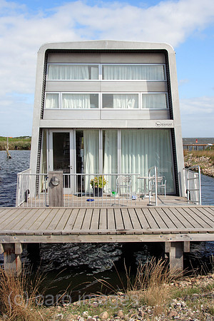 00P060801D105CAROE.JPG