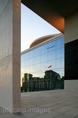 00P060915D018CAROE.JPG