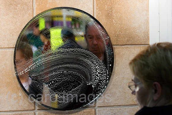 0GB080121D011CARO.JPG