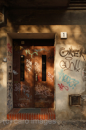 00P080911D082CARO.JPG