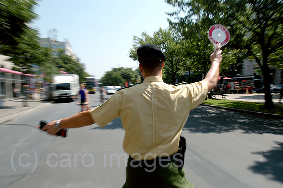 Y040723D003CARO.JPG