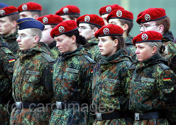 Y041126D006CARO.JPG