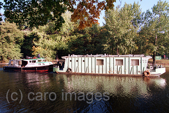 00M062404CARO.JPG