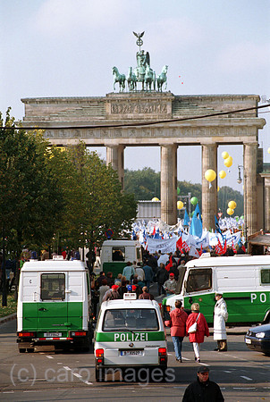 00M062004CARO.JPG