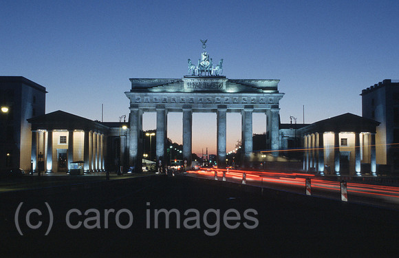 00M062233CARO.JPG