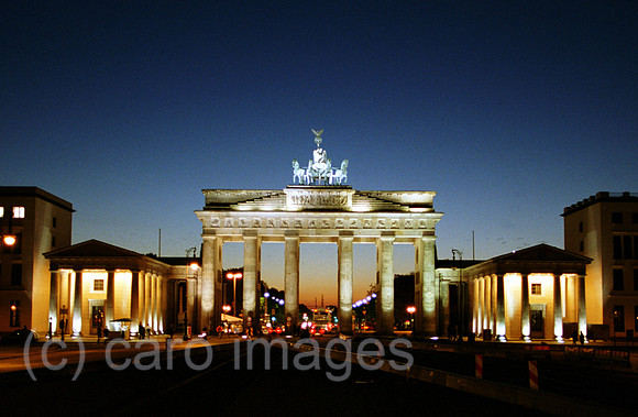 00M061936CARO.JPG