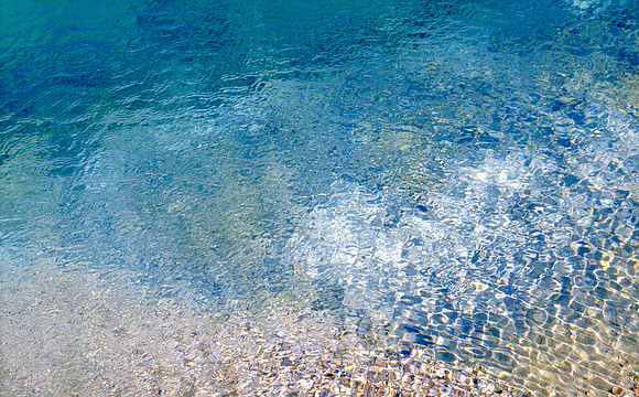 0SH050222D001CARO.JPG