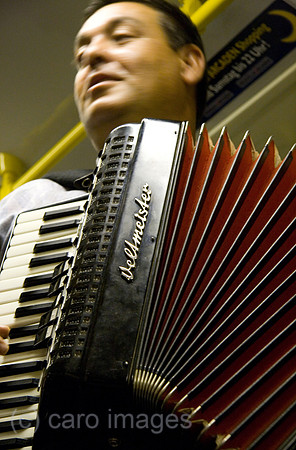 0GB070720D004CARO.JPG