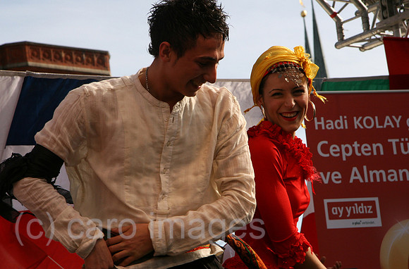 0GB070423D106CARO.JPG