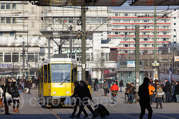 00P110222D087CAROE.JPG
