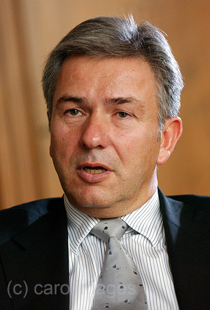0MW051109D012CARO.JPG