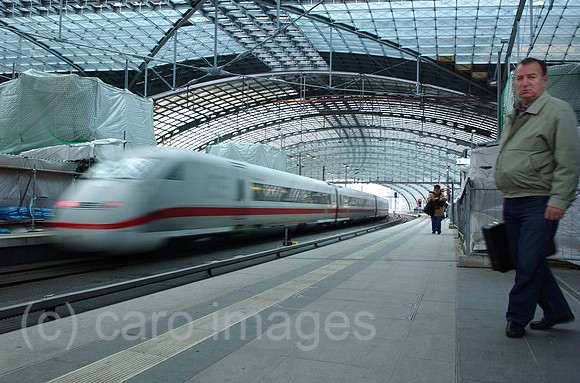 0MW051118D010CARO.JPG