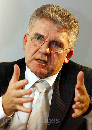 0MW050929D009CARO.JPG