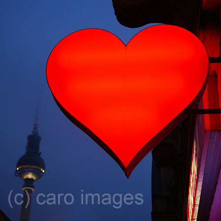 0MW051114D002CARO.JPG