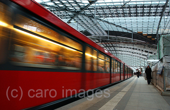 0MW051118D011CARO.JPG