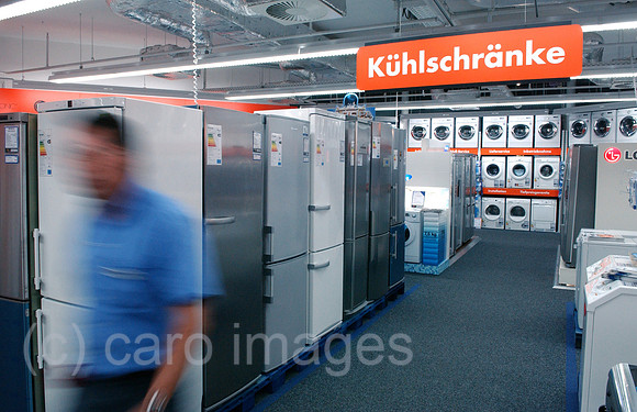 0MW051124D001CARO.JPG