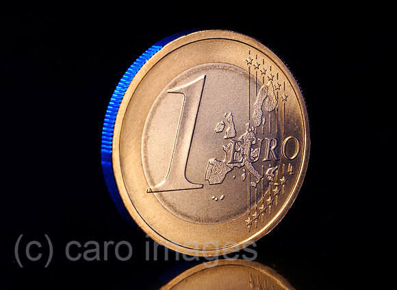 0MW050322D003CARO.JPG