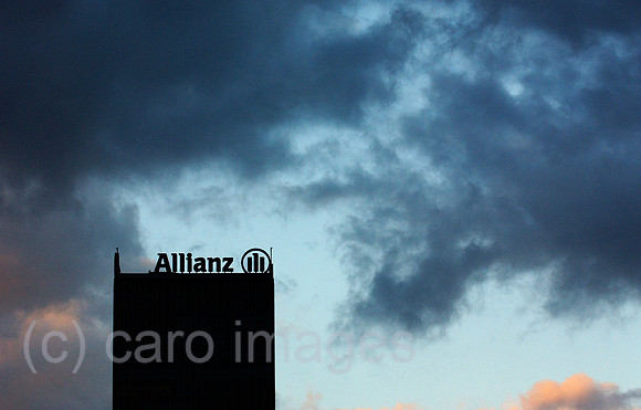 0MW041105D002CARO.JPG