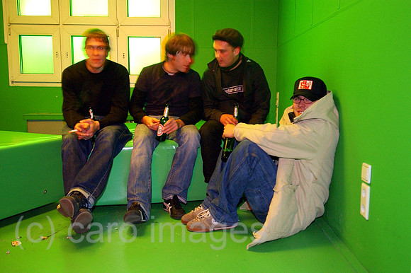 0MW041121D007CARO.JPG