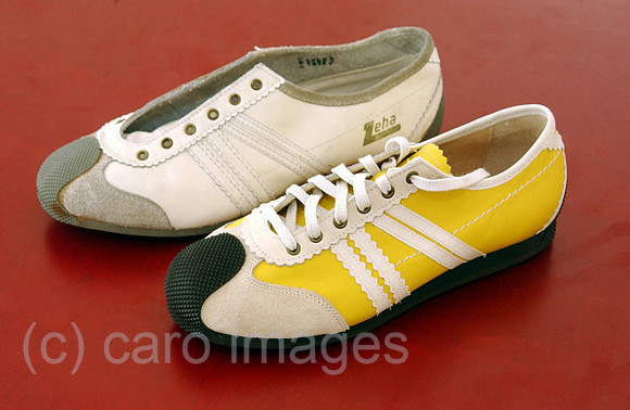 0MW040211D003CARO.JPG