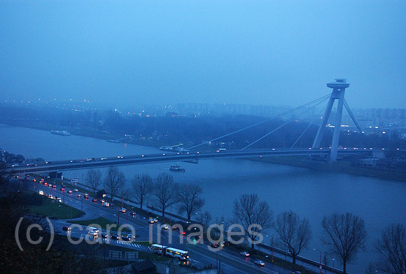 0MW041201D008CARO.JPG