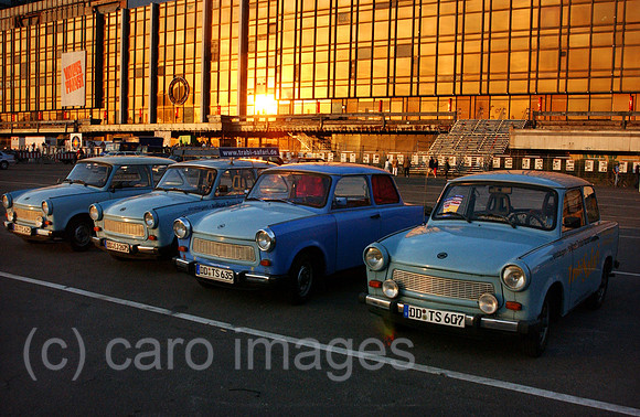 0MW040903D004CARO.JPG