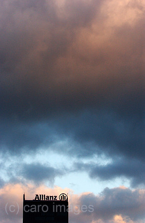 0MW041105D005CARO.JPG