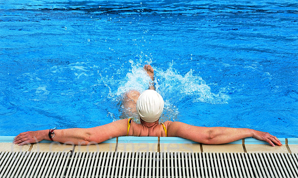 0MW040503D015CARO.JPG