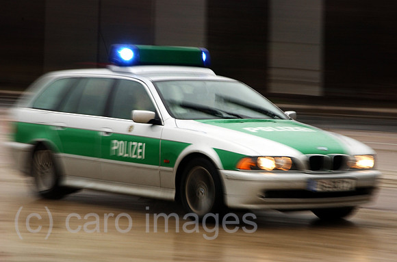 0MW040203D004CARO.JPG
