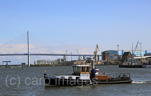 00S130711D821CAROE.JPG