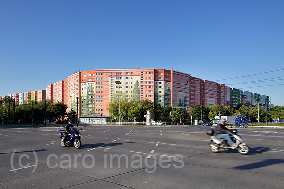 00P130906D018CAROE.JPG