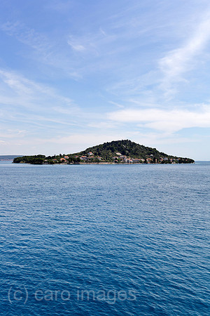00P130703D122CAROE.JPG