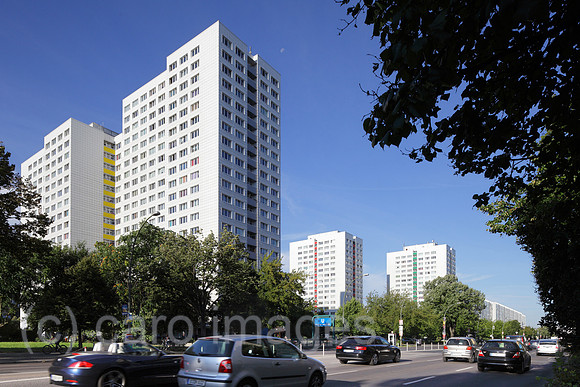 00P130826D020CAROE.JPG