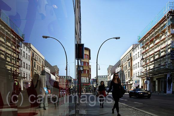 00P130815D149CAROE.JPG